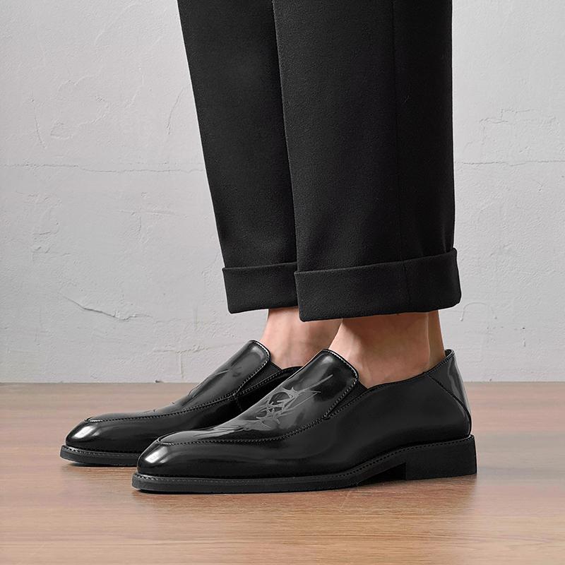 2025 Brand design men's derby shoes Moccasins men's loafers thick soled casual men's social formal shoes