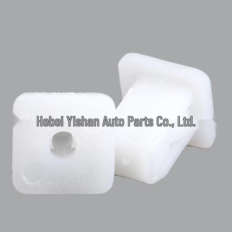 Haishi Jinbei Foton Rear Door Floor Clip: 8mm White/Green Fastener