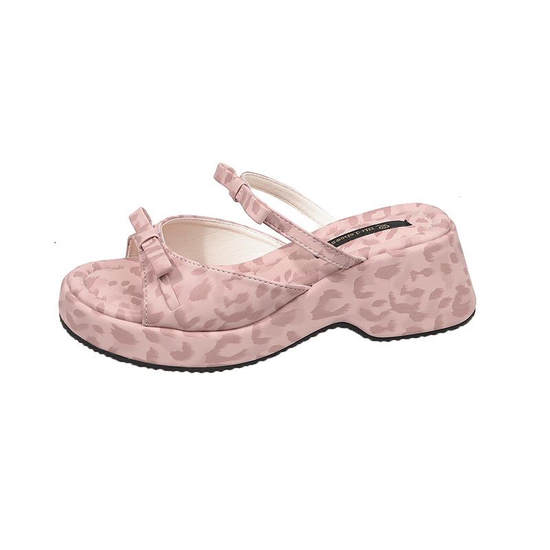 

Fashion temperament, red French one-word thick-soled slippers, summer wear 2025 new models with skirts to increase height and cool slippers 40