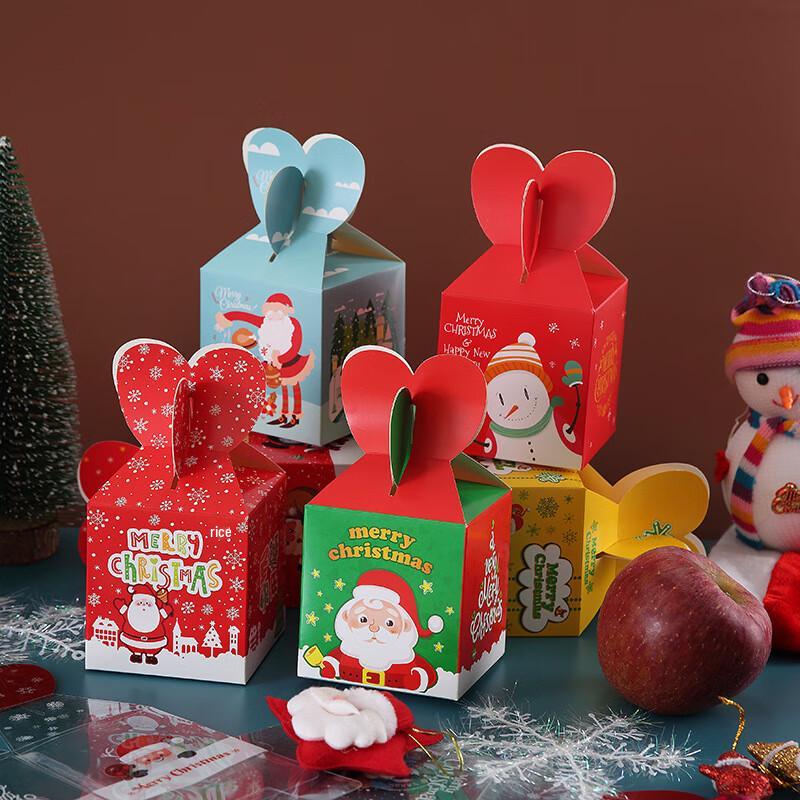 

Heart-shaped Christmas Apple Gift Box