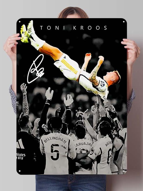 Toni Kroos Posters Football Player Sign Gamer Room Decoration Custom Metal Tin Signs for Room Wall Art Decoration Bathroom Decor