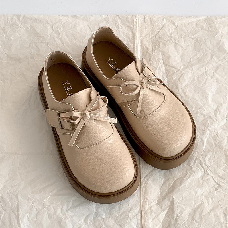 

Туфли женские кожаные на платформе белого цвета в ретро-стиле, новинка 2025 года, весна-осень с юбкой, туфли Mary Jane Love single 35