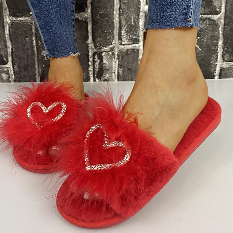 Fashion Luxury Glitter Heart Decoration Fur Slippers Women 2025 Autumn Round Toe Low Heel Outdoor Slides Warm Short Plush Slippers