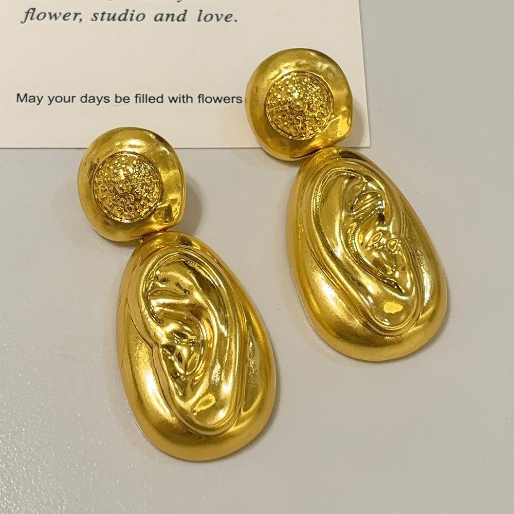 

New Personalized And Exaggerated Metal Earrings Women s Light Luxury Retro Gold Earrings Fashionable Punk Jewelry Accessories