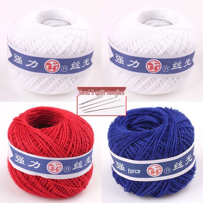 Thickened Cotton Thread Quilt Needle for Handcrafting: Red Duvet Cover, White Vintage Darning Ball