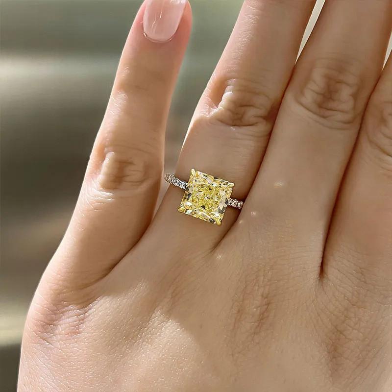 Kiváló minőségű 925 Sterling Ezüst Négyzet alakú Sárga Cirkónia Ujjgyűrű Nőknek Elegáns Esküvői Gyűrű Kiegészítők Ajándék Lenyűgöző Ékszer