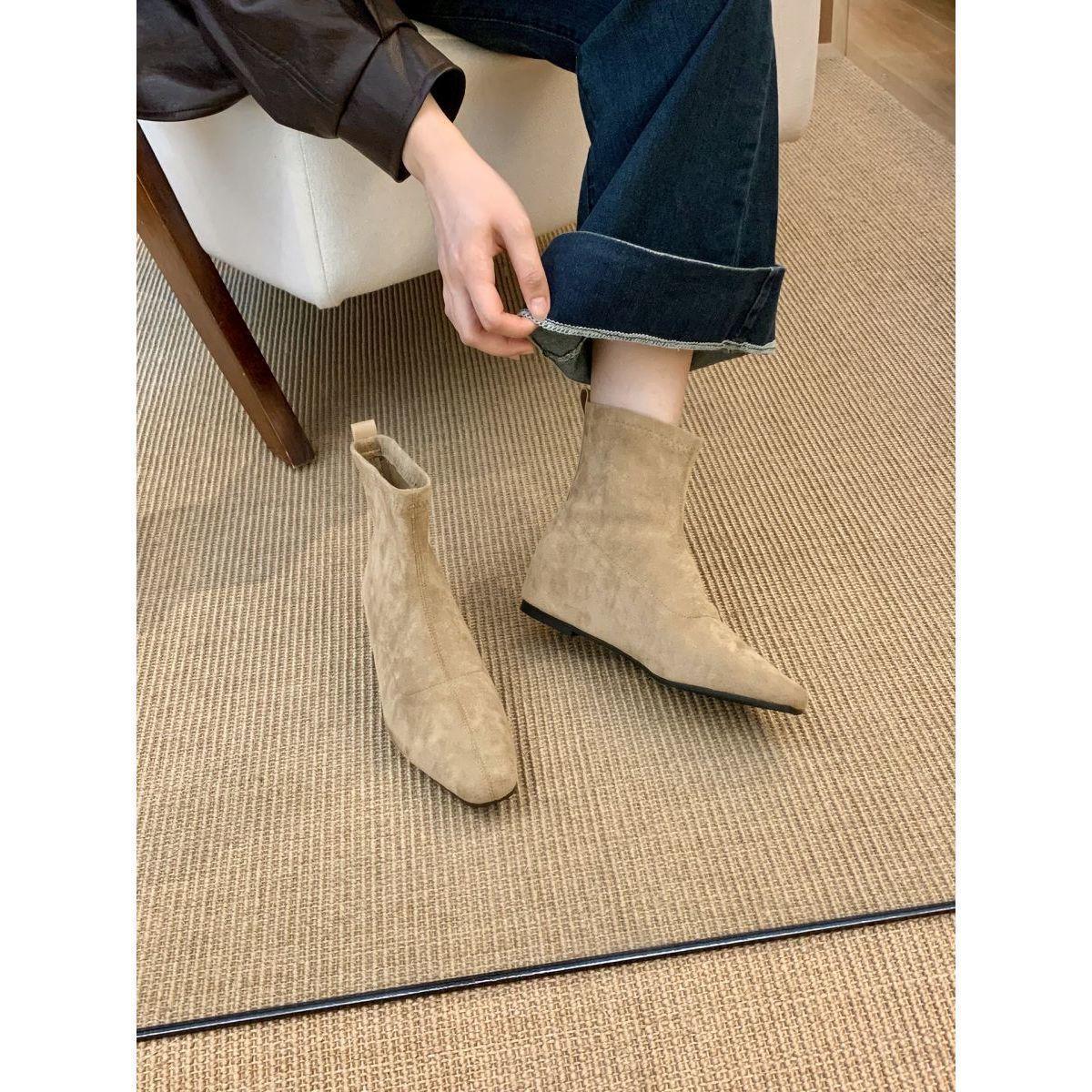 

Ретро коричневые ботинки Мартин на платформе, женская обувь 2025, новые темпераментные тонкие французские маленькие короткие ботинки, весенне-осенние одинарные ботинки 40