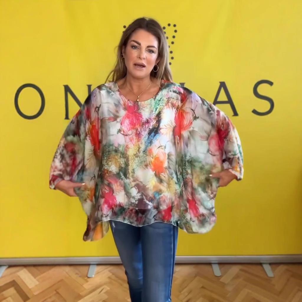 2025 Women's European & American 3D Print Batwing Sleeve Chiffon Top