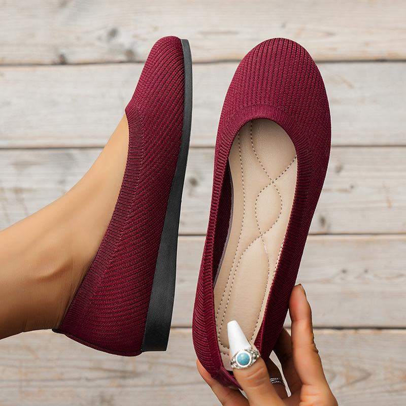 2025 summer and autumn new European and American foreign trade large size round head solid color flat bottom casual Doudou shoes in stock