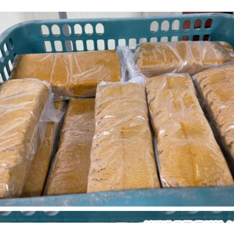 Sobaek Agricultural Corporation Rýžový koláč do květináčů Korejské včelařství Krmivo pro včely Krmivo pro včely 1kg, 1kg, 1 kus