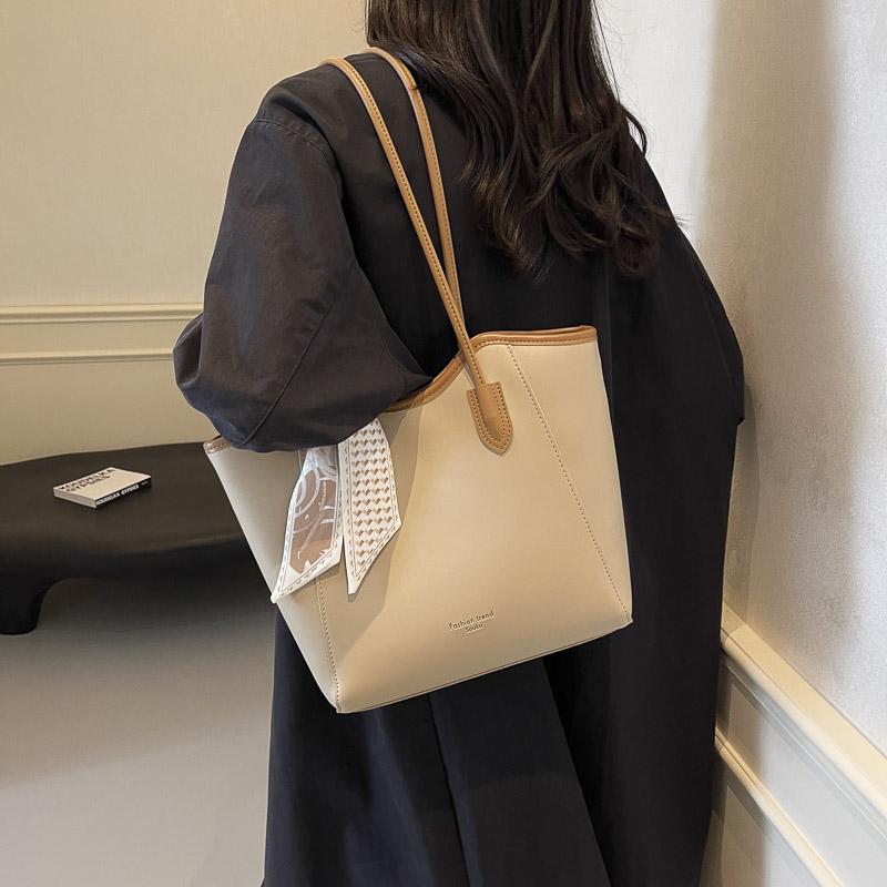 Women's Tote Bag Soft Leather Large Capacity Shoulder Bag