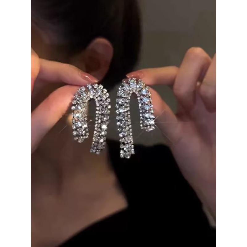 European and American Silver Needle Full Diamond Irregular Earrings Exquisite Luxury Design Earrings Niche Versatile Earrings