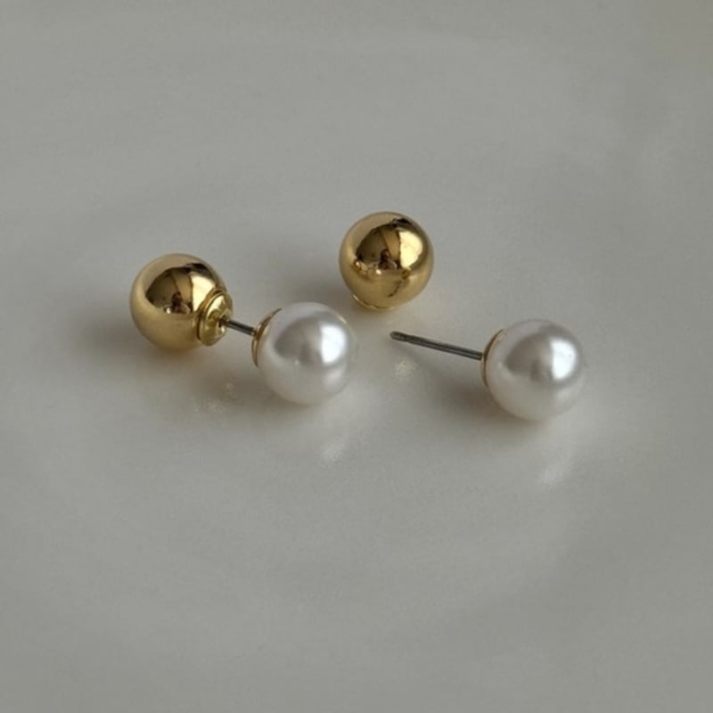 THE BORING pearl and ball earrings