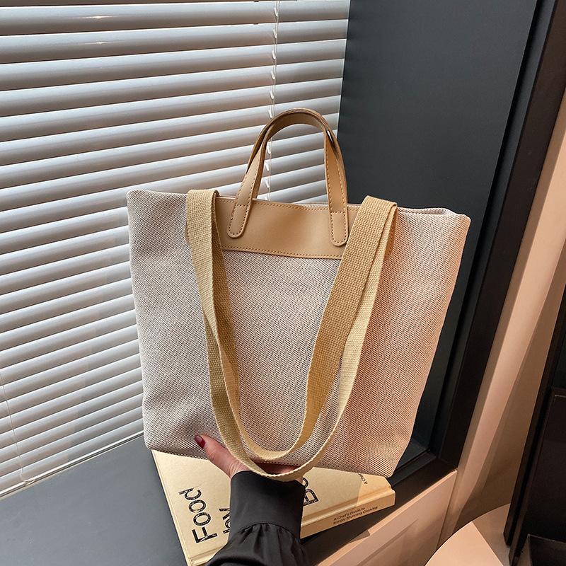 Wholesale Japanese minimalist style portable tote bag women's bag 2025 summer new contrasting color shoulder bag large capacity underarm bag