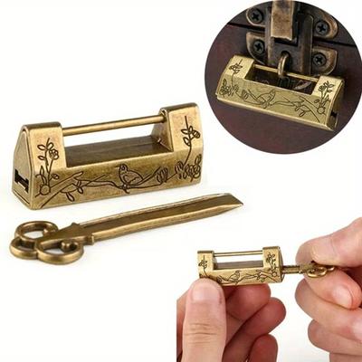 Chinese Old Lock Retro Antique Lock Key Padlock Jewelry Wooden Box Padlock Suitcase Drawer Ancient Decorative Padlock