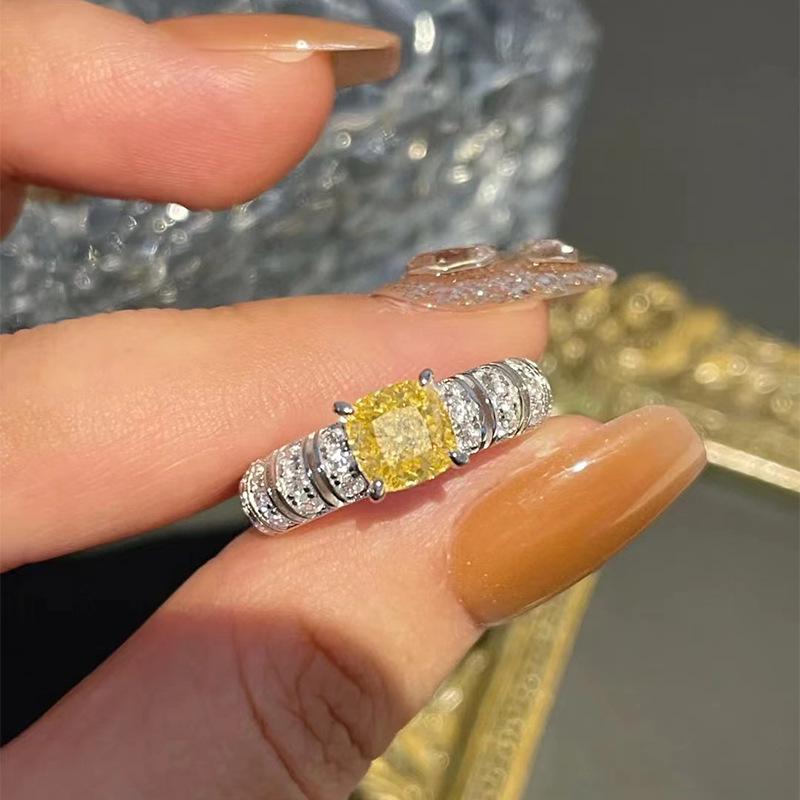 Hui Zhi Yi Women's European Style Yellow High Carbon Diamond Ring, S925 Inlaid, 6*6 Light Luxury Design.