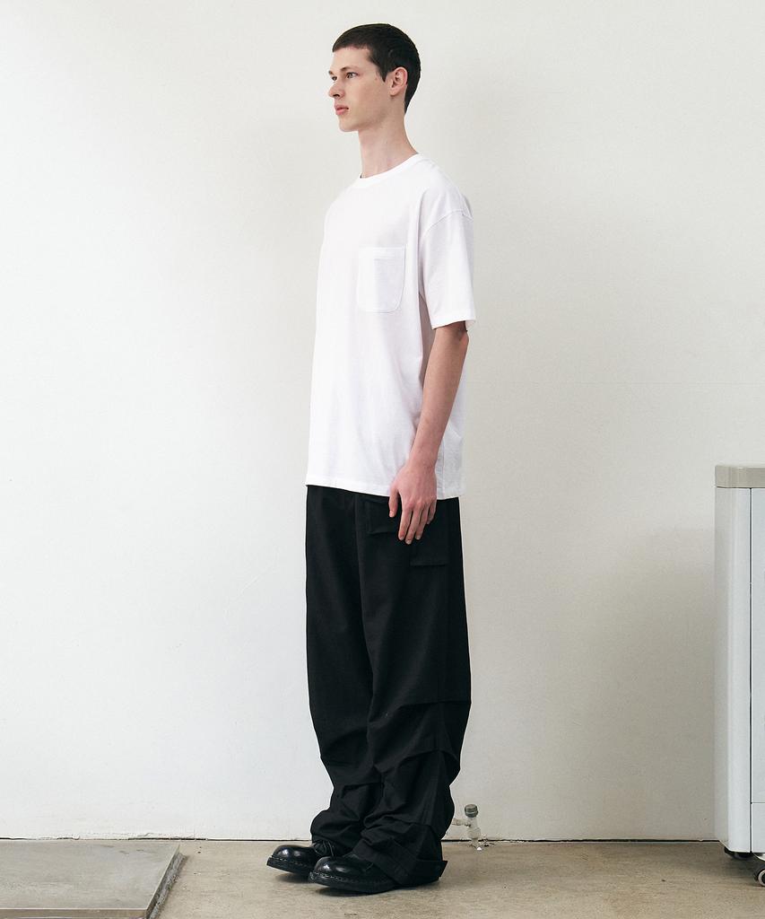 Insilence Multi-Pocket Pintuck Pants Black