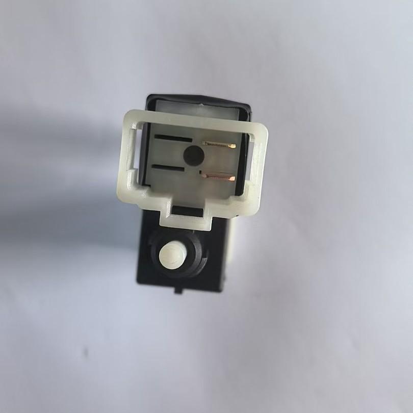 Compatible Hino Brake Switch 84340-21501 88280-E0051 88280-E0061 2P Normally Open