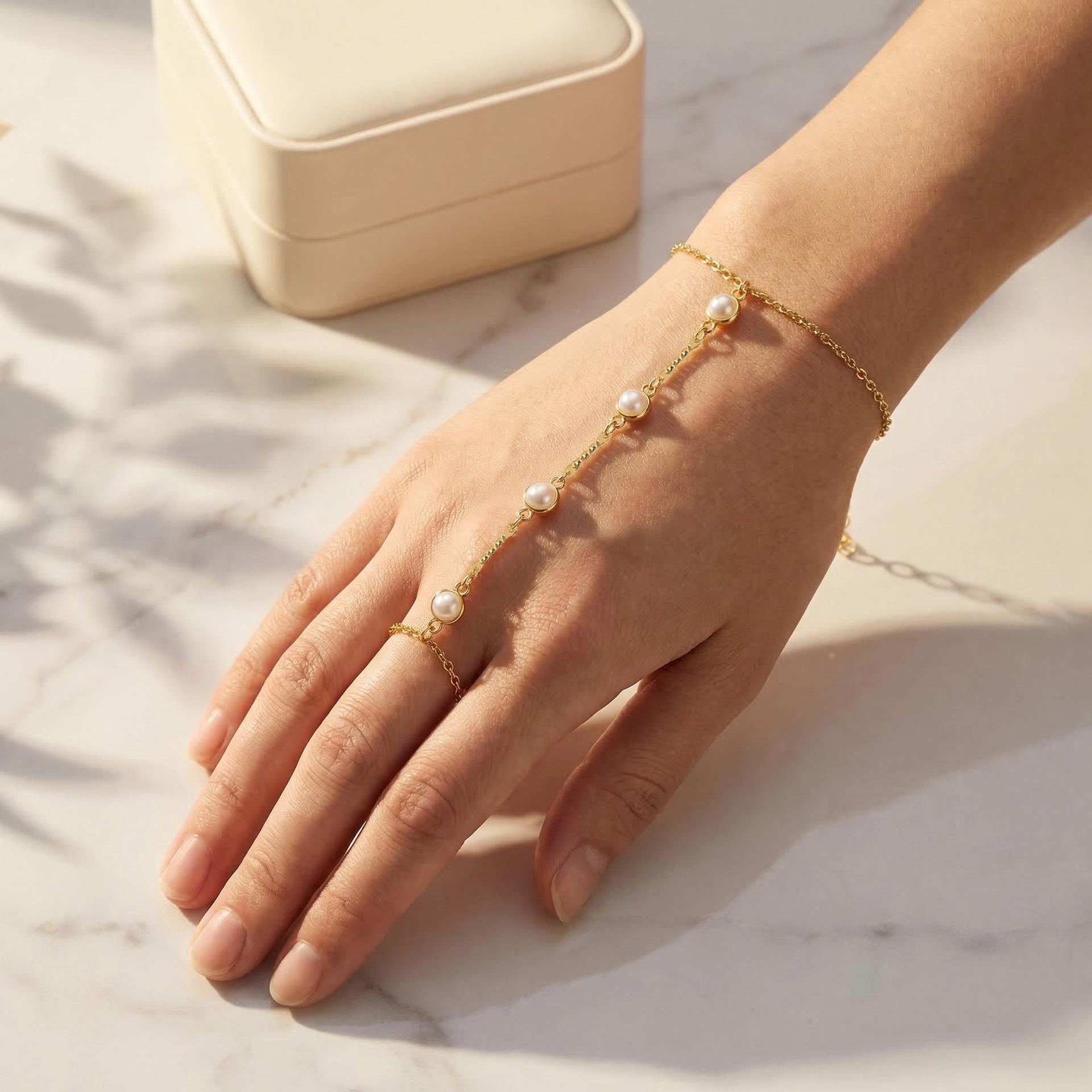 Einfaches Buntes Kristall Zirkon Handketten Armband Für Frauen Goldfarbe Wassertropfen Liebesherz Fingerring Armreif Party Schmuck