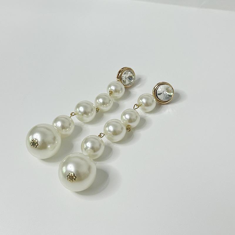 Exaggerated Personality Large Pearl String Fringed Long Earrings Light Luxury High Sense Celebrity Style Temperament Earrings