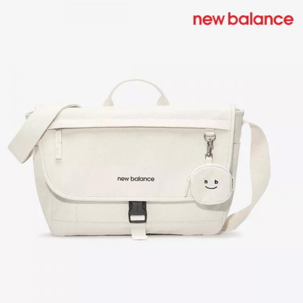 

New Balance Back To School Bag C28 Nbgcess208 64 Canvas Messenger Bag FREE/FREE