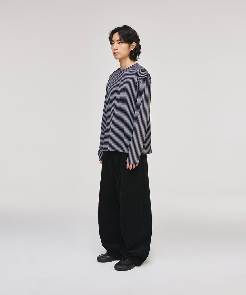 SIGNATURE Wide Curved Dart Corduroy Pants [Black]
