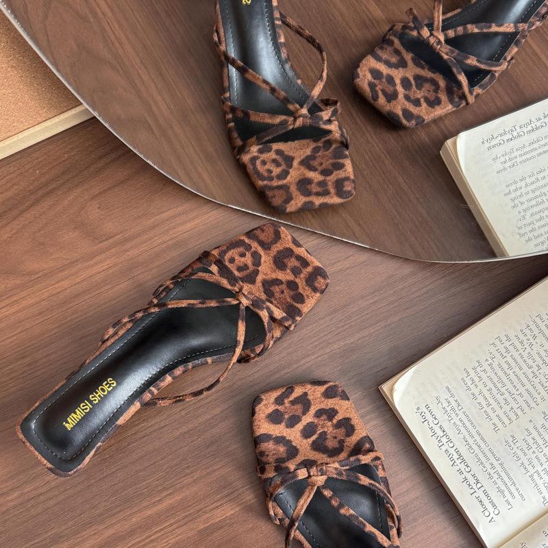 Niche thin strap square head open-toed high-heeled sandals girl 2025 spring and summer new one-word strap thin heel temperament light mouth slippers