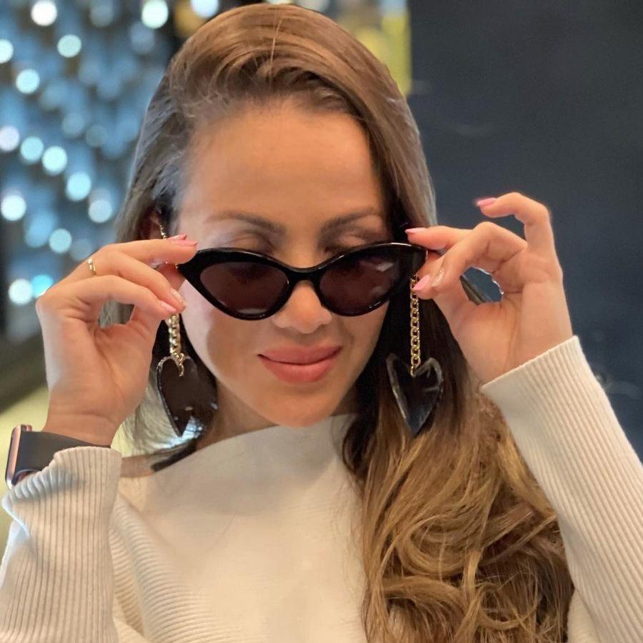 Vintage Small Cat Eye Sunglasses Women Luxury Designer Sun Glasses Shades Classic Gold Chain Heart Pendant Uv400