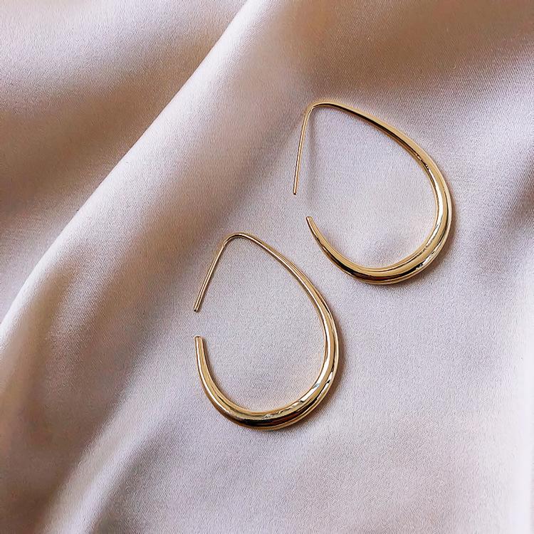 Hollow Metal Circle Earrings Niche Personality Fashion Earrings Simple Temperament Earrings