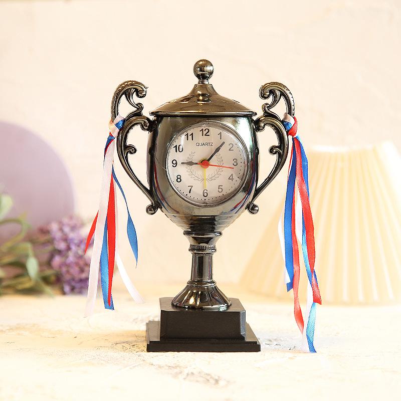 Cross-Border Overseas Trophy Bedside Alarm Clock: Study & Holiday Gift for Kids