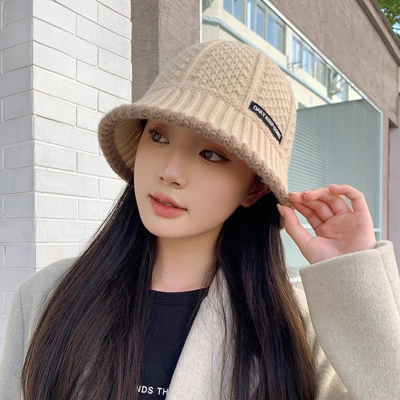 New hat women's autumn and winter warm bucket bucket hat Korean version shows small face cover retro versatile basin hat