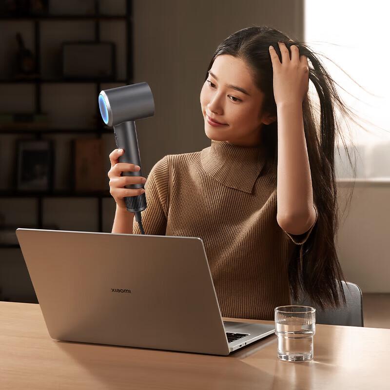 Xiaomi High-Speed Hair Dryer H501 CN plug (adapter included)