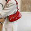 Pu Material Crossbody Bag For Women With Chain Detail And Zip Closure For Daily Use