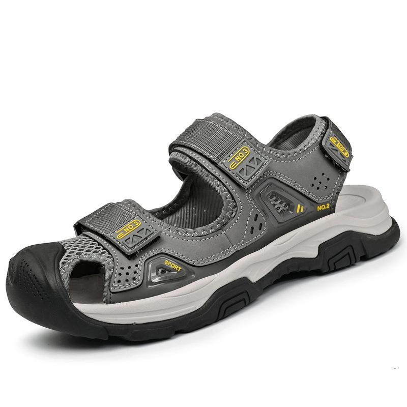 Sandals Men's 2025 Summer Breathable Outdoor Hollow Baotou Beach Shoes Men's Soft Bottom Mesh Lightweight External Wear Cool Slippers