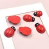Winziger roter Marienkäfer Cabochon Holz DIY Scrapbooking für Wandaufkleber Kinder Kinder Bemalt Feiertag Halloween Weihnachtsdekoration Handgefertigtes Zubehör