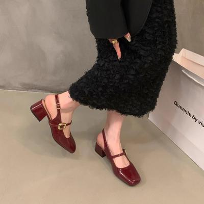 Sandali rossi francesi con borsa da testa scarpe da donna 2025 nuova estate punta quadrata tacco medio alto argento Mary Jane scarpe singole