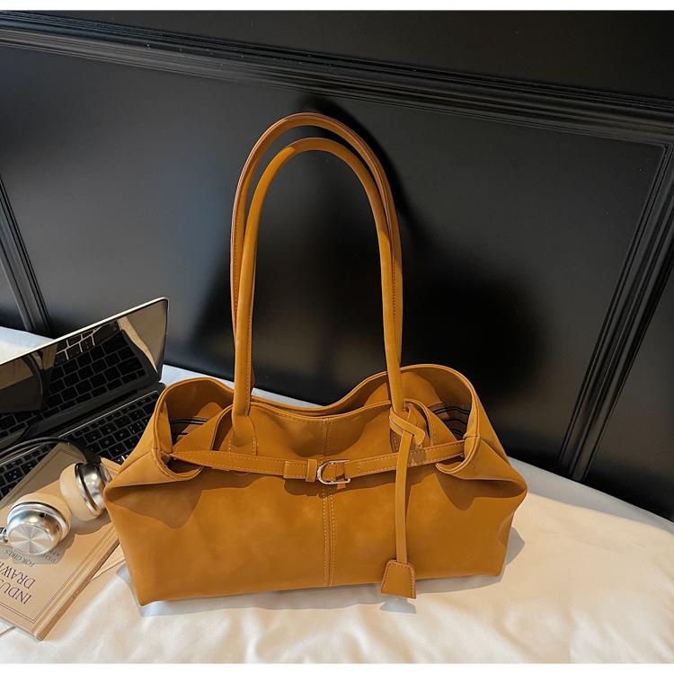 Commuter tote bag women's 2025 new retro shoulder bag fashion handbag niche underarm bag