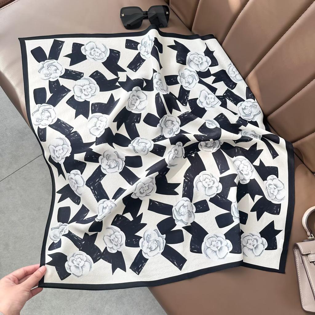 Retro Old Money Wind Silk Double Crepe Silk Scarf Women's Spring and Summer Senior Sense Versatile 100% Mulberry Silk Square Scarf Thin Scarf