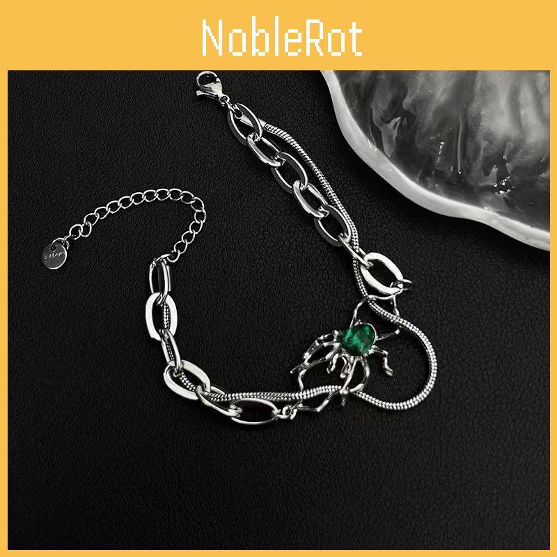 Contemporary Spider Hand Chain Bracelet Crafted From High-quality Stainless Steel