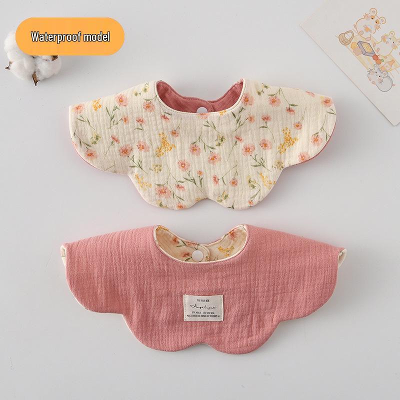 Dwustronny, wodoodporny śliniaczek dla niemowląt w stylu koreańskim z płatkami, wykonany w 100% z gazy bawełnianej