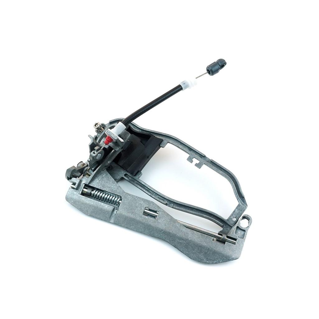EDP174 Car Door Handle Housing Carrier Bracket Front Right 51218243616 for BMW X5 E53 2000-2006
