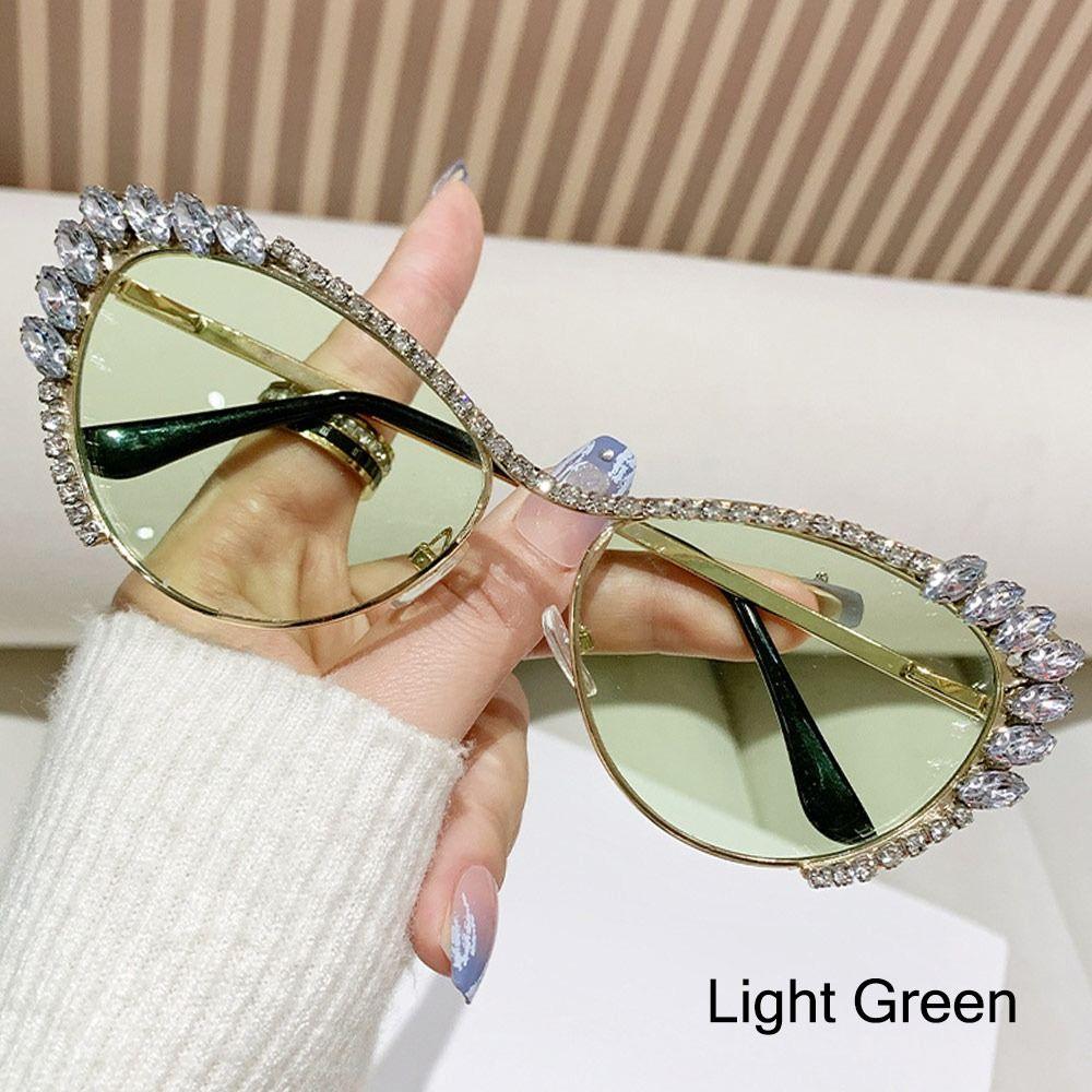1pc Oversized Diamond Sunglasses for Women Fashion Cat Eye Rhinestone Sunglasses Bling Jeweled Frame Costume Party Glasses