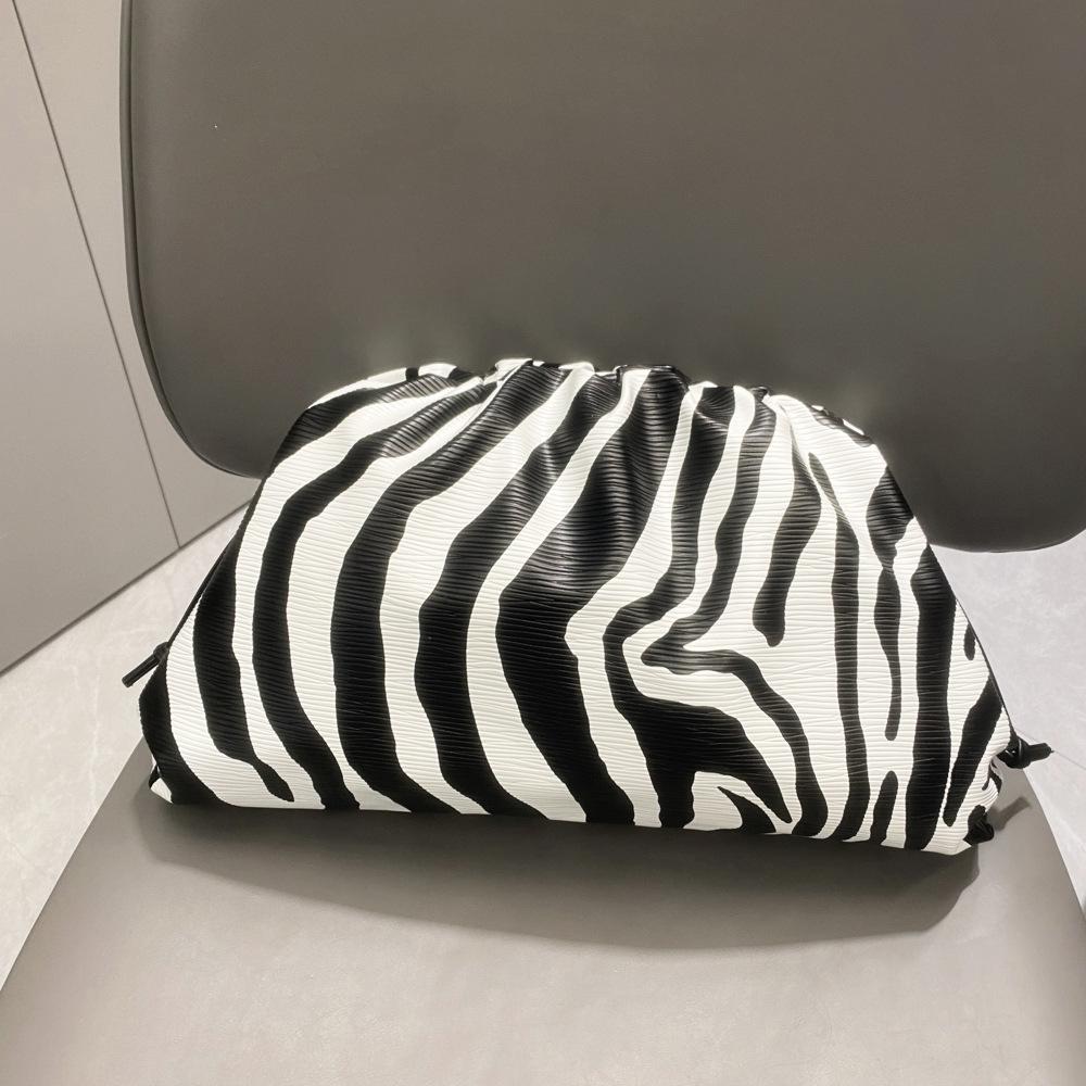 Women'S Bag Clip Pleated Cloud Bag Zebra Pattern Shoulder Messenger Bag Small Bag Hand Bag Dinner Bag