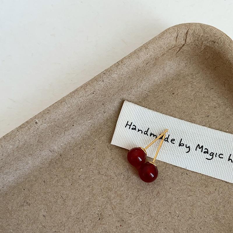 

Простые Легкие Роскошные Серьги-пусеты с круглыми агатовыми бусинами Женские Нишевые Элегантные Модные Личностные Изысканные Повседневные Универсальные Серьги