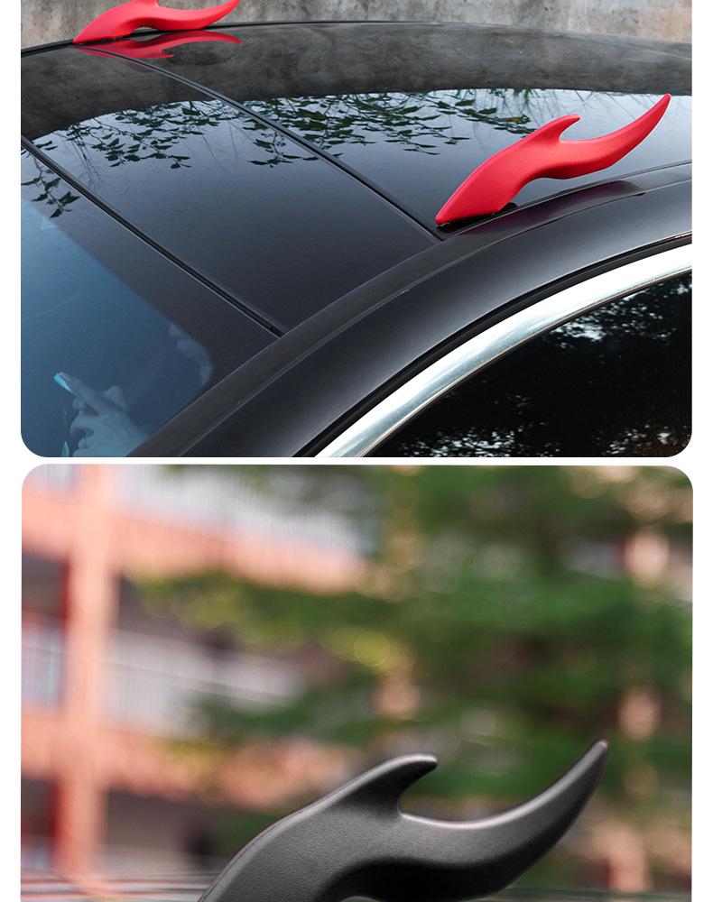 Universal Dragon Horn Car Roof Decoration: Creative Sedan Exterior Light Flow Fin Modification