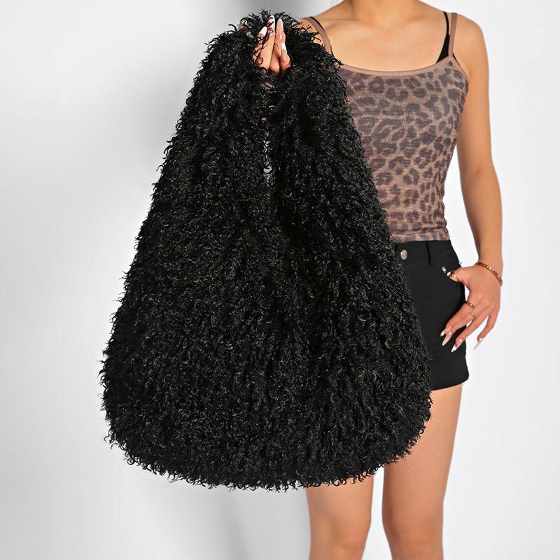Yogodlns Luxury Fluffy Tote Women Shoulder Bag Lamb Wool Faux Fur Hobo Bags for Winter Large Capacity Shopper Plush Designer Handbags