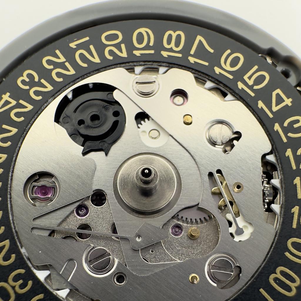 Japan Genuine NH35 NH35A Mechanical Movement Black-Gold Datewheel 3.0/.8 Crown Version 24 Jewels High Accuracy 4R35B Mod Parts