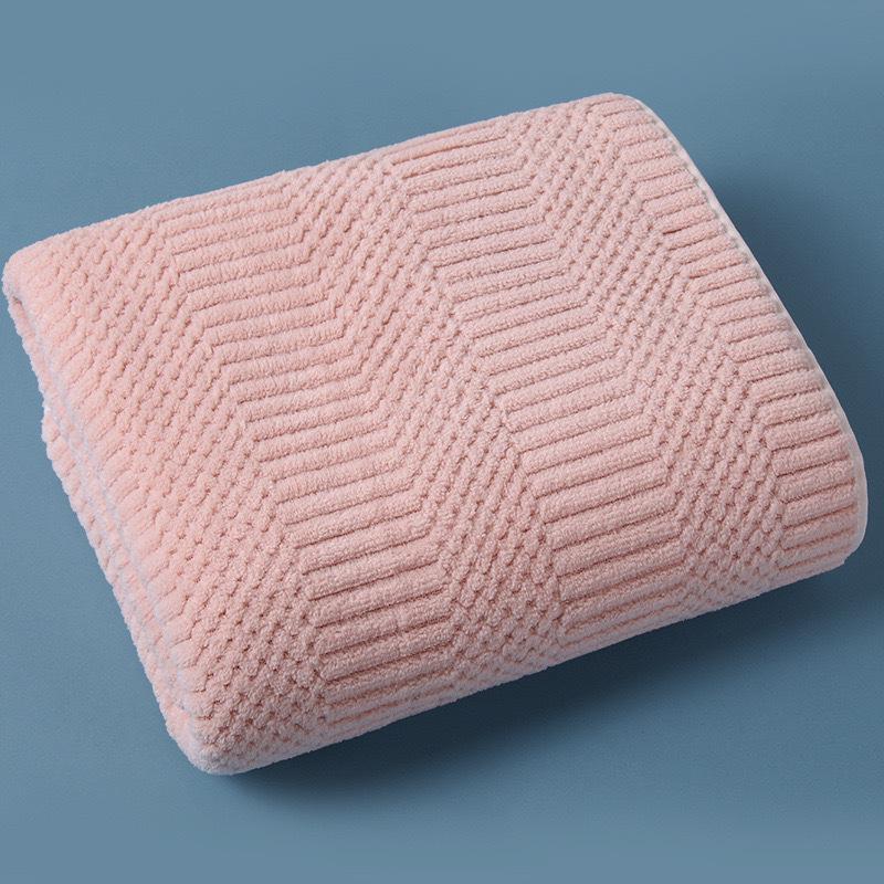 Auspicious Plaid Coral Fleece Bath Towel - Thick, Soft, and Absorbent