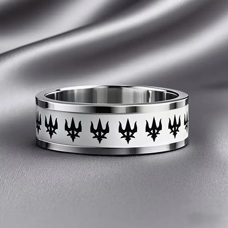 

Unique Stainless Steel Rings: Personalized Designs with Skulls, Lip Prints, & Lightning Patterns Size 9