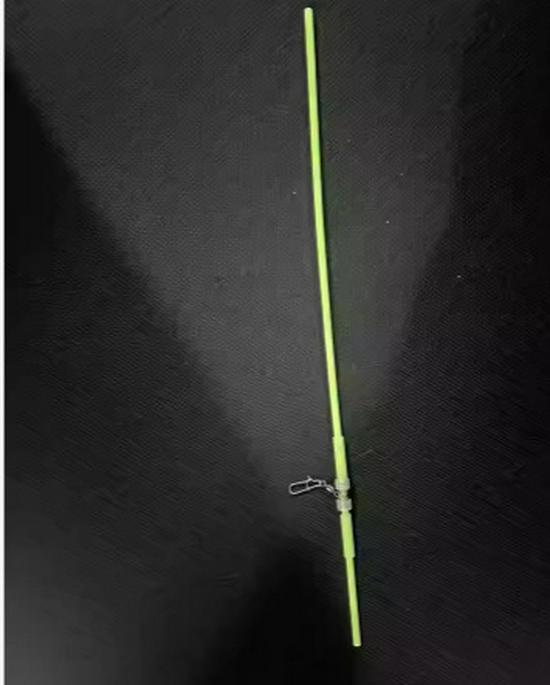 White Plastic Tube Rig Holder with Hooks and Line for Boat Fishing